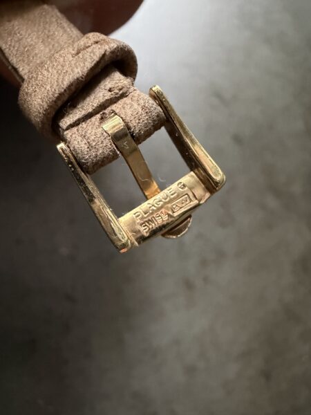 NOV VINTAGE ZENSKI OMEGA DE VILLE